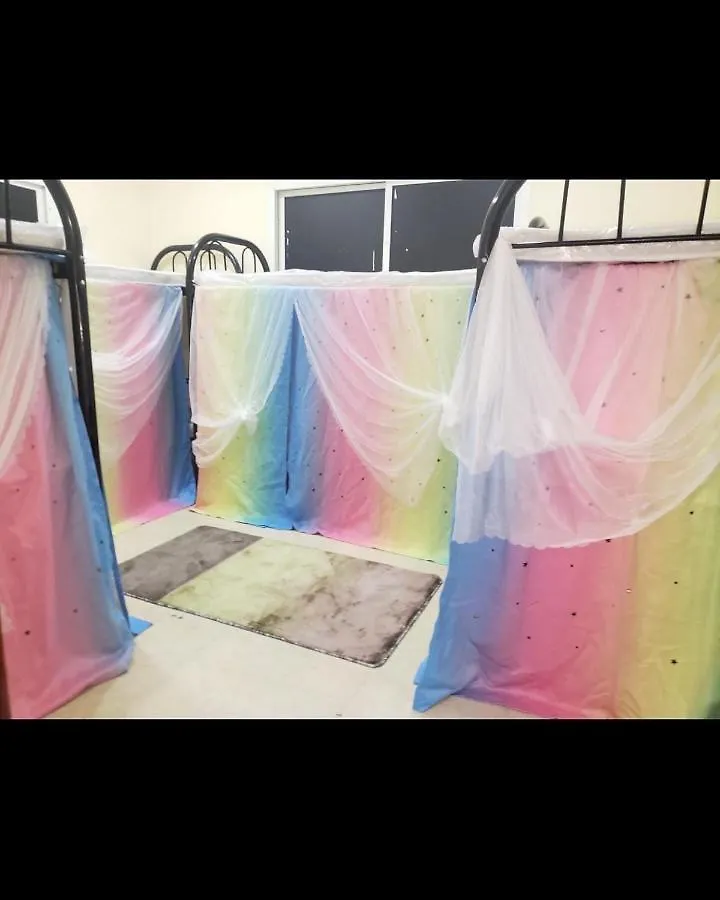 Travelers Home Дубай Хостел